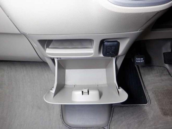 N-BOXG Lパッケージ 4WD　本州仕入・ナビ・TV・Bカメラ・両側電動 660