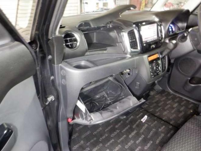 スペーシアカスタム XS 4WD　SDナビ・DTV・USB接続・4WD・パワースライドドア・シートヒーター・HID・フォグランプ・スマートキー・プッシュスタート 660