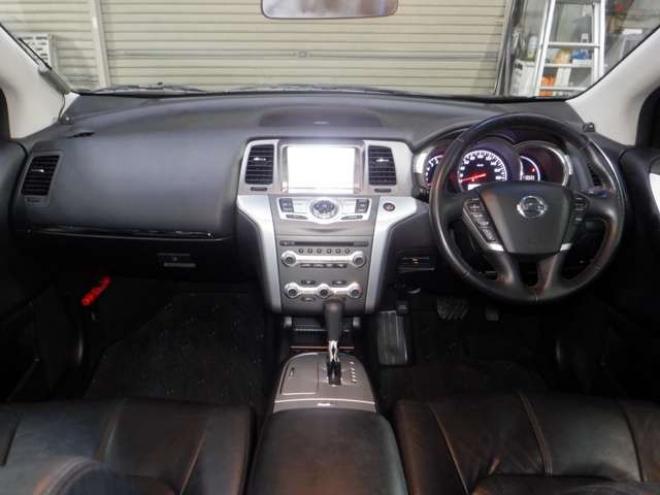 ムラーノ2.5 250XV FOUR 4WD　本州仕入・後期型・メーカーナビ・TV・Bカメラ・サイドカメラ・B/T・革シート・インテリキー・プッシュスタート・ETC・前席パワーシート・クルコン・HID・シートヒーター・フォグランプ・BOSEサウンド 2500