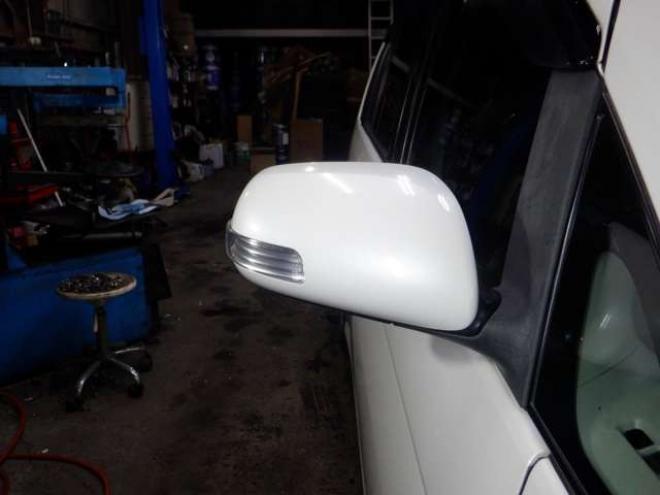 アイシス1.8 プラタナ 4WD　ナビ・TV・B/T・Bカメラ・パワスラ・寒冷地仕様・クリアランスソナー・ETC・リアヒーター・スマートキー・プッシュスタート・社外エンスタ・フォグランプ・オートエアコン 1800