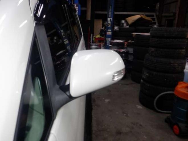 アイシス1.8 プラタナ 4WD　ナビ・TV・B/T・Bカメラ・パワスラ・寒冷地仕様・クリアランスソナー・ETC・リアヒーター・スマートキー・プッシュスタート・社外エンスタ・フォグランプ・オートエアコン 1800