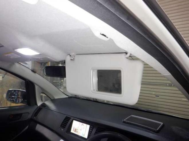 アイシス1.8 プラタナ 4WD　ナビ・TV・B/T・Bカメラ・パワスラ・寒冷地仕様・クリアランスソナー・ETC・リアヒーター・スマートキー・プッシュスタート・社外エンスタ・フォグランプ・オートエアコン 1800