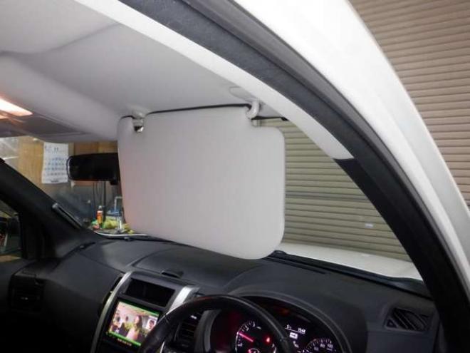 エクストレイル2.0 20Xtt 4WD　ナビ・TV・B/T・Bカメラ・後期型・カプロンシート・キセノン・全席シートヒーター・クルコン・インテリキー・純正AW・フォグランプ・ルーフレール・ETC 2000