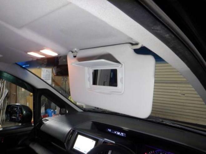 ステップワゴン2.0 スパーダ Z 4WD　ナビ・TV・Bカメラ・B/T・両側電動・スマートキー・ETC・HID・フルフラットシート・VSA・ミラーヒーター・ワイパーデアイサー・リアヒーター・オートライト 2000