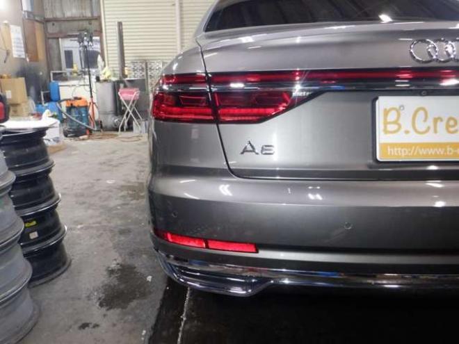 アウディA8 55 TFSI クワトロ 4WD　本州仕入・ナビ・TV・B/T・サンルーフ・黒革・360°カメラ・LEDヘッドライト・後席リモート・BANG&OLUSENサウンド・電動トランク・全席電動シート・全席パワークロージングドア・ヘッドアップディスプレイ 3000