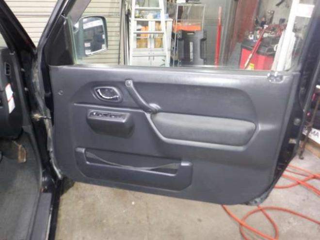 ジムニークロスアドベンチャー XC 4WD　本州仕入・ナビ・TV・B/T・シートヒーター・キーレス・ミラーヒーター・ターボ・ライトレベライザー・ETC・ドアバイザー・電動格納ミラー・16インチ社外AW・フォグランプ 660