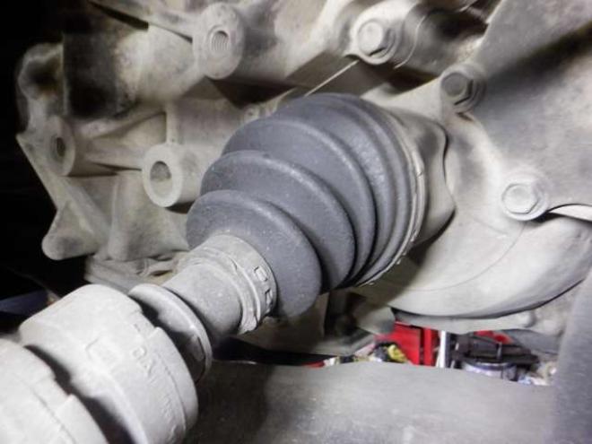 セレナ2.0 ハイウェイスター 4WD　ナビ・TV・Bカメラ・B/T・両側電動・インテリキー・プッシュスタート・アイドリングストップ・クルコン・HID・ETC・フォグランプ・純正AW・寒冷地仕様・純正エンスタ・リア席サンシェード 2000