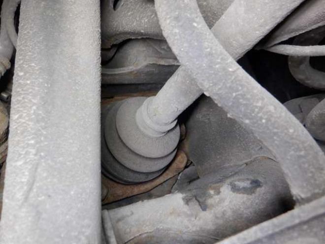 セレナ2.0 ハイウェイスター 4WD　ナビ・TV・Bカメラ・B/T・両側電動・インテリキー・プッシュスタート・アイドリングストップ・クルコン・HID・ETC・フォグランプ・純正AW・寒冷地仕様・純正エンスタ・リア席サンシェード 2000