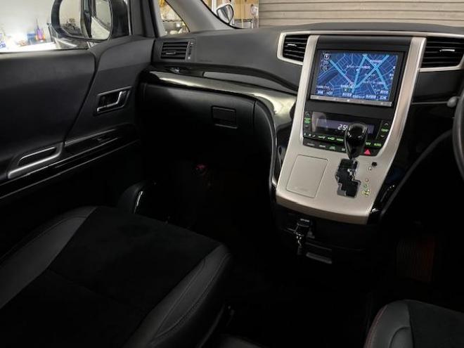 ヴェルファイア２．４Ｚ　ゴールデンアイズ　後期型　ワンオーナー　寒冷地仕様　禁煙車　両側パワースライドドア　パワーバックドア　純正ＨＤＤナビ　地デジ　ＤＶＤ再生　Ｂｌｕｅｔｏｏｔｈ　純正リアフリップダウンモニター　エンジンスターター　ＥＴＣ 4WD 2400 5Dr