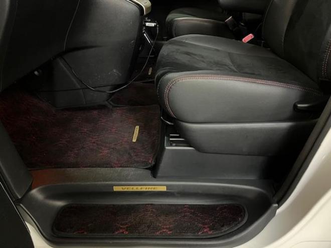 ヴェルファイア２．４Ｚ　ゴールデンアイズ　後期型　ワンオーナー　寒冷地仕様　禁煙車　両側パワースライドドア　パワーバックドア　純正ＨＤＤナビ　地デジ　ＤＶＤ再生　Ｂｌｕｅｔｏｏｔｈ　純正リアフリップダウンモニター　エンジンスターター　ＥＴＣ 4WD 2400 5Dr