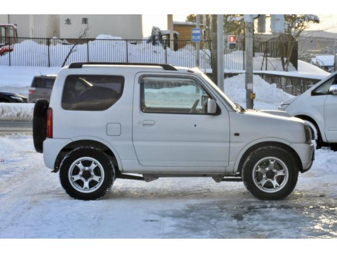 ジムニーXC　４ＷＤ　ターボ　本州仕入　夏／冬タイヤ　社外ナビ／フルセグＴＶ