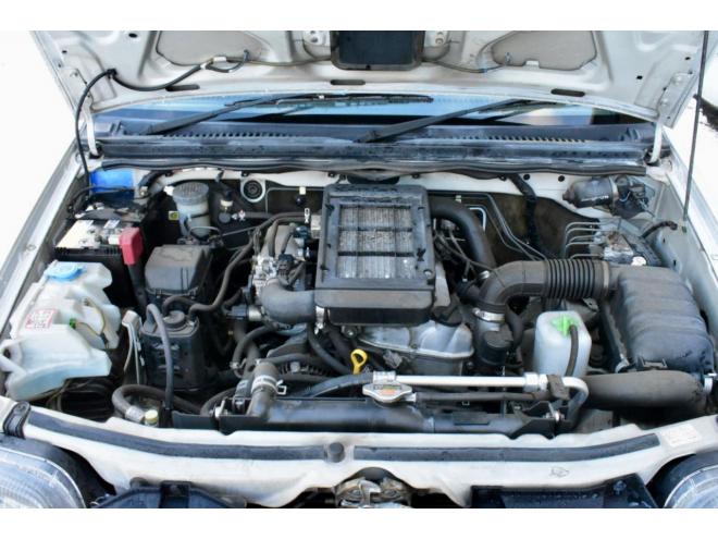 ジムニーXC　４ＷＤ　ターボ　本州仕入　夏／冬タイヤ　社外ナビ／フルセグＴＶ