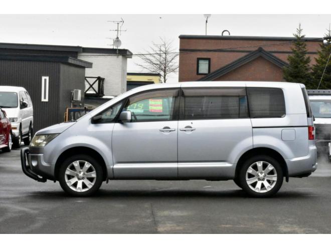 デリカD:5　4WD　Gナビ　本州仕入　ロックフォードサウンド　新品フロントガード　夏冬タイヤ付き