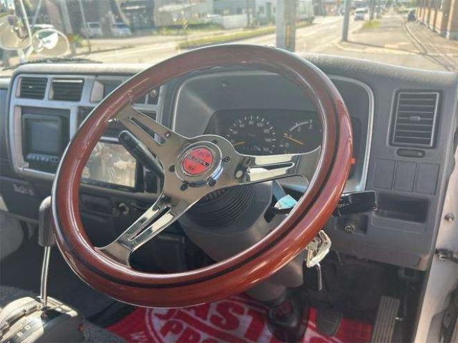 カムロードキャンピング　 2WD 3000