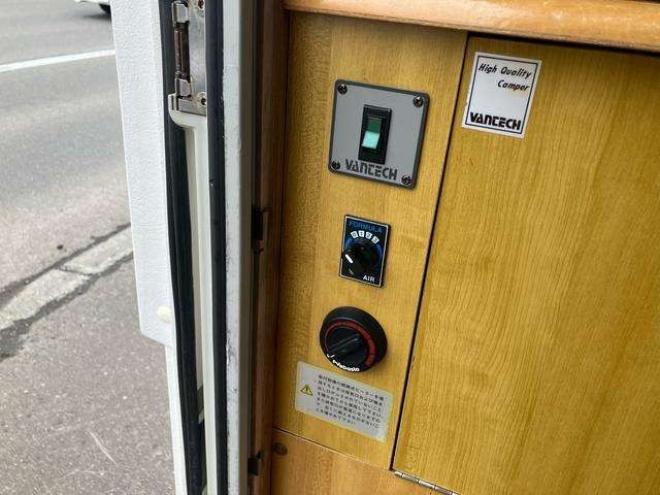 タウンエーストラックキャンピング　 2WD 2400