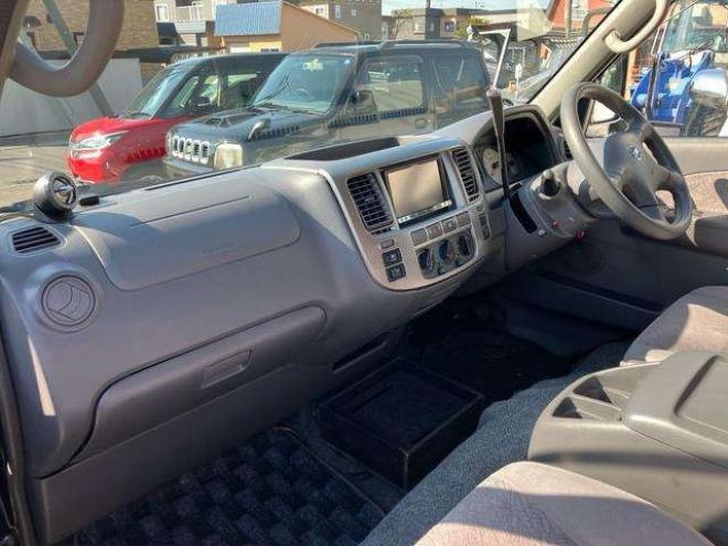 キャラバン2.4 GX スーパーロングボディ　ベットキット　キャンピング仕様 2WD 2400