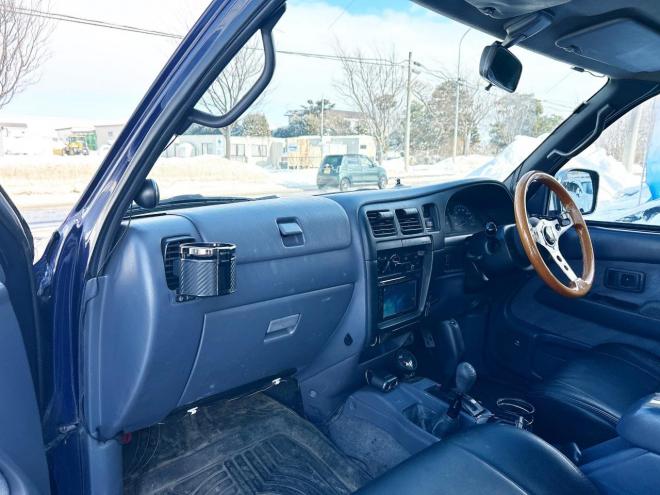 ハイラックススポーツPU EXTキャブ2.4DTワイドボディ4WD　ローンが不安な方＜優遇ローン＞　ユーザー買取車　ディーゼル車　リフトアップ　LEDライト　LEDテール 4WD 2400 5Dr