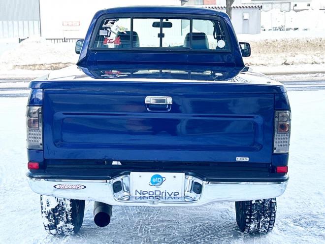 ハイラックススポーツPU EXTキャブ2.4DTワイドボディ4WD　ローンが不安な方＜優遇ローン＞　ユーザー買取車　ディーゼル車　リフトアップ　LEDライト　LEDテール 4WD 2400 5Dr