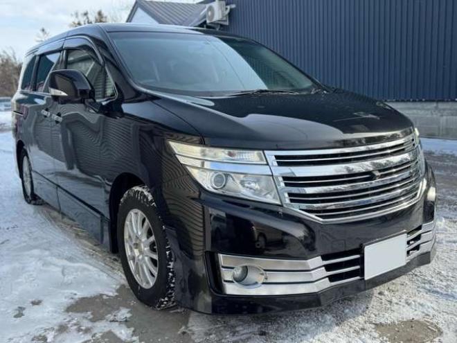 エルグランド3.5 ライダー 4WD　本革シート　サンルーフ　両側Pスライド　パワーバックドア 3500