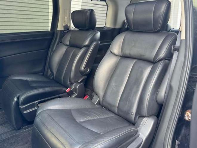 エルグランド3.5 ライダー 4WD　本革シート　サンルーフ　両側Pスライド　パワーバックドア 3500