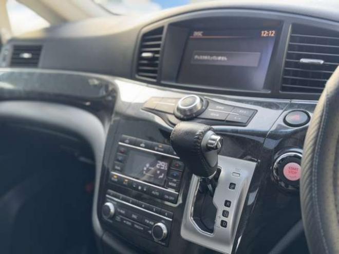 エルグランド3.5 ライダー 4WD　本革シート　サンルーフ　両側Pスライド　パワーバックドア 3500