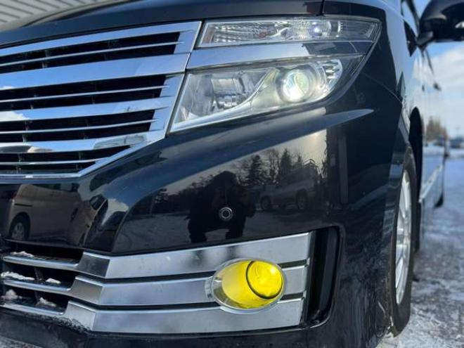 エルグランド3.5 ライダー 4WD　本革シート　サンルーフ　両側Pスライド　パワーバックドア 3500