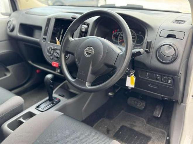 AD1.6 VE 4WD　夏冬タイヤ 1600