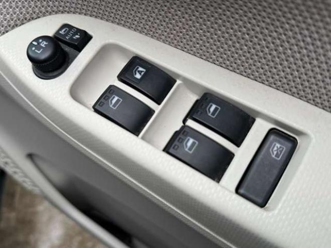 ムーヴX SA 4WD　キーフリー　プッシュスタート 660