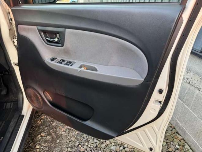 ピクシスジョイC 660 X 4WD　ナビ　TV　Bカメラ　Bluetooth　1年保証　12ヵ月点検済　下廻り防錆塗装済 660