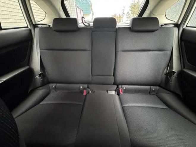 インプレッサスポーツ 2.0 i アイサイト 4WD　ナビ　TV　Bカメラ　Egスターター　夏冬タイヤ 2000