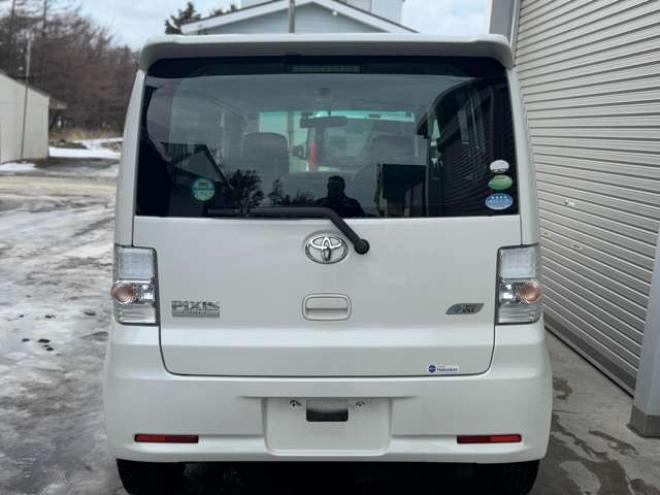 ピクシススペースカスタム X 4WD　夏冬タイヤ　ナビ　TV　HID　Bluetooth 660