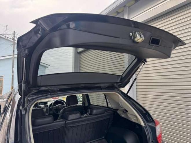 インプレッサスポーツ 2.0 i-S アイサイト 4WD　本革シート　HID　Bluetooth 2000