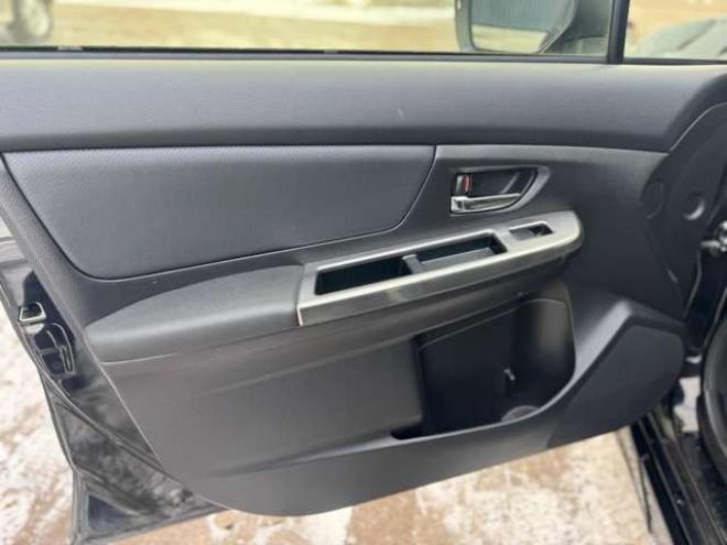 インプレッサスポーツ 2.0 i-S アイサイト 4WD　本革シート　HID　Bluetooth 2000