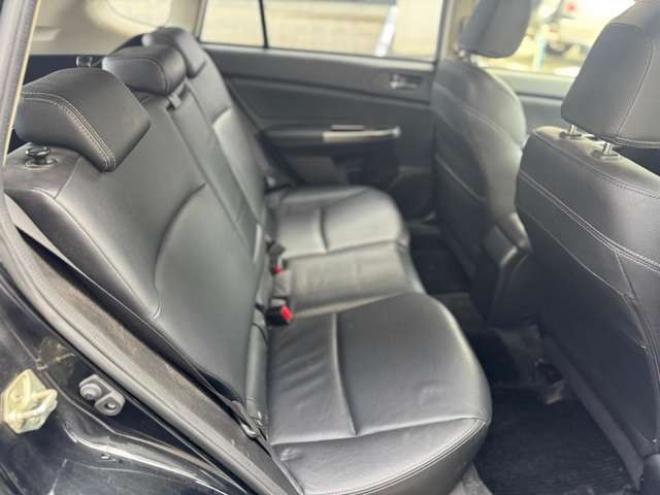 インプレッサスポーツ 2.0 i-S アイサイト 4WD　本革シート　HID　Bluetooth 2000