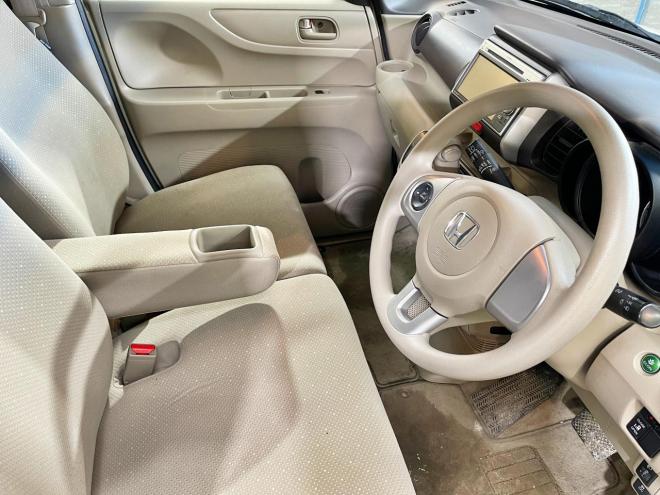 N-BOXG Lパッケージ 4WD 5年保証 スマキー ナビTV Bカメ 夏冬タイヤ 寒冷地仕様 車検整備2年付 修復歴無