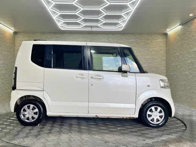 N-BOXG Lパッケージ 4WD 5年保証 スマキー ナビTV Bカメ 夏冬タイヤ 寒冷地仕様 車検整備2年付 修復歴無