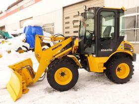 ホイールローダ　コマツ WA40-6　バケット容量0.5m3　マルチプラウ