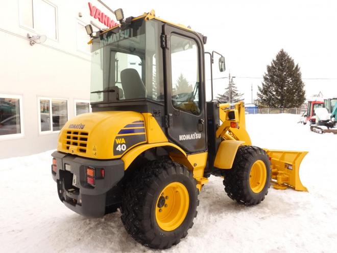 ホイールローダコマツ WA40-6　バケット容量0.5m3　マルチプラウ