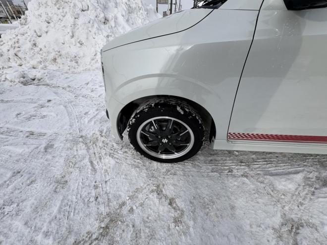 アルトALTO TURBO RS 4WD本州仕入　寒冷地仕様　ブレーキアシスト　TURBO 5AG 純正ワンセグナビ　シートヒーター　HIDヘッド　PUSHスタート　スマートキースペアー有　１５インチアルミ　エンジンオイル交換　スタットレス付　スポーツマフラー付　ETC 4WD 660 ５Dr