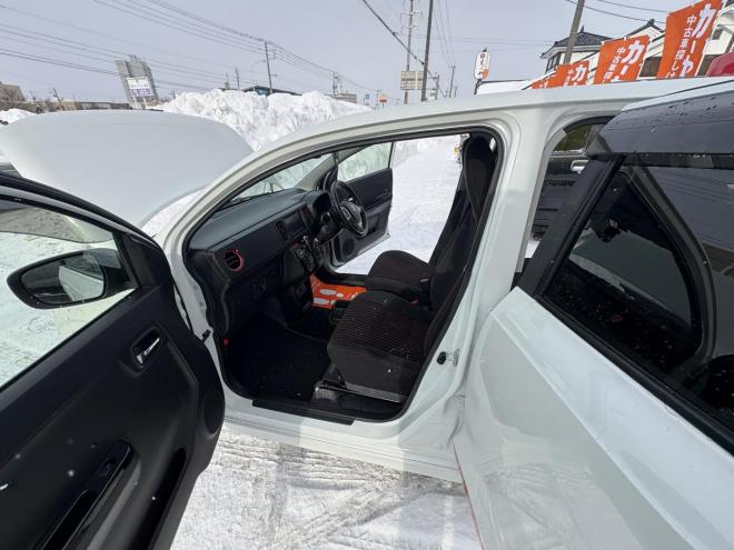 アルトALTO TURBO RS 4WD本州仕入　寒冷地仕様　ブレーキアシスト　TURBO 5AG 純正ワンセグナビ　シートヒーター　HIDヘッド　PUSHスタート　スマートキースペアー有　１５インチアルミ　エンジンオイル交換　スタットレス付　スポーツマフラー付　ETC 4WD 660 ５Dr