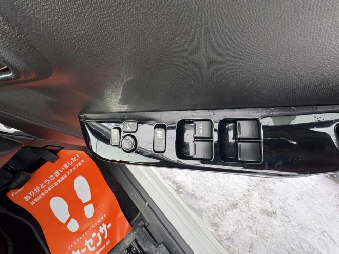 アルトALTO TURBO RS 4WD本州仕入　寒冷地仕様　ブレーキアシスト　TURBO 5AG 純正ワンセグナビ　シートヒーター　HIDヘッド　PUSHスタート　スマートキースペアー有　１５インチアルミ　エンジンオイル交換　スタットレス付　スポーツマフラー付　ETC 4WD 660 ５Dr