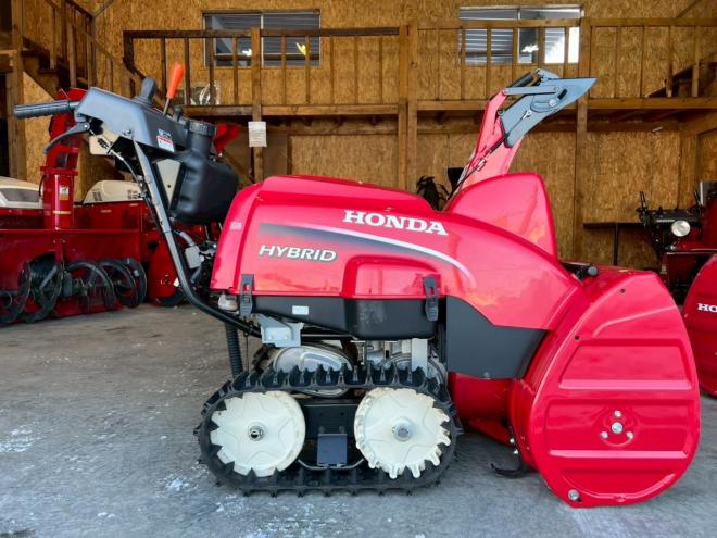 除雪機ホンダ　HSS1170i！ハイブリッド！