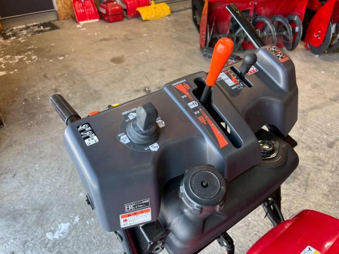 除雪機ホンダ　HSS1170i！ハイブリッド！