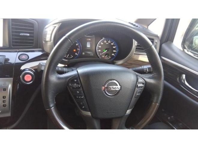 エルグランド250ハイウェイスターS アーバンクロム　4WD 4WD 2500 5Dr