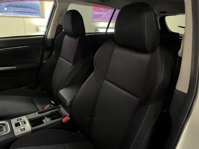 レヴォーグ１．６　ＧＴ－Ｓアイサイト　本州仕入　ワンオーナー　禁煙車　ＳＴｉスポイラー　社外１８インチＡＷ　純正１８ＡＷ＋スタッドレスタイヤ付　純正ナビ　フルセグ地デジ　ＤＶＤ再生　バックカメラ　Ｂｌｕｅｔｏｏｔｈハンズフリー　ＥＴＣ 4WD 1600 5Dr