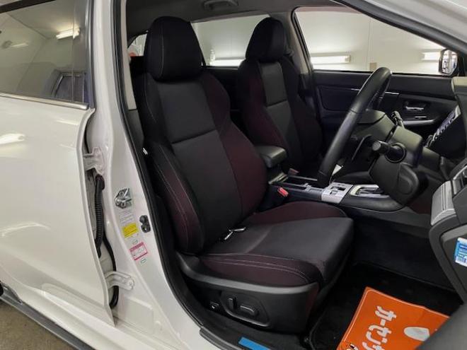 レヴォーグ１．６　ＧＴ－Ｓアイサイト　本州仕入　ワンオーナー　禁煙車　ＳＴｉスポイラー　社外１８インチＡＷ　純正１８ＡＷ＋スタッドレスタイヤ付　純正ナビ　フルセグ地デジ　ＤＶＤ再生　バックカメラ　Ｂｌｕｅｔｏｏｔｈハンズフリー　ＥＴＣ 4WD 1600 5Dr