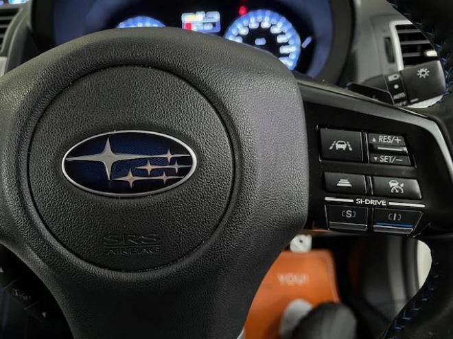 レヴォーグ１．６　ＧＴ－Ｓアイサイト　本州仕入　ワンオーナー　禁煙車　ＳＴｉスポイラー　社外１８インチＡＷ　純正１８ＡＷ＋スタッドレスタイヤ付　純正ナビ　フルセグ地デジ　ＤＶＤ再生　バックカメラ　Ｂｌｕｅｔｏｏｔｈハンズフリー　ＥＴＣ 4WD 1600 5Dr