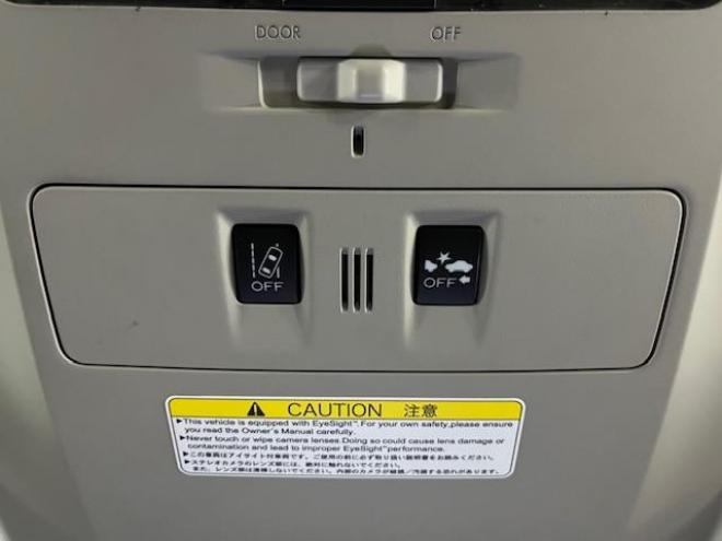 レヴォーグ１．６　ＧＴ－Ｓアイサイト　本州仕入　ワンオーナー　禁煙車　ＳＴｉスポイラー　社外１８インチＡＷ　純正１８ＡＷ＋スタッドレスタイヤ付　純正ナビ　フルセグ地デジ　ＤＶＤ再生　バックカメラ　Ｂｌｕｅｔｏｏｔｈハンズフリー　ＥＴＣ 4WD 1600 5Dr