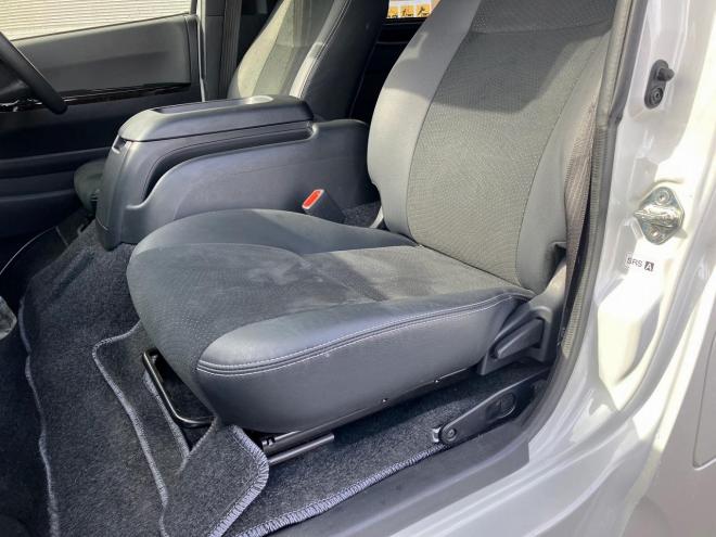 ハイエース中古　スーパーGLダークプライムⅡ　ロングボディ　ディーゼルターボ4WD