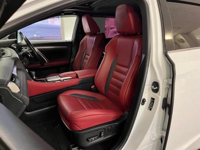 レクサスＲＸ４５０ｈ　Ｆスポーツ　本州仕入　寒冷地仕様　禁煙車　電動サンルーフ　純正２０インチＡＷ　社外１８ＡＷ＋スタッドレスタイヤ付　純正レザーシート　純正ナビ　地デジ　Ｂｌｕｅｔｏｏｔｈ　シートヒーター＆クーラー　前後ドラレコ 4WD 3500 5Dr